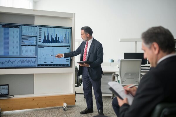 Why Top Leaders Still use business coaching in vancouver